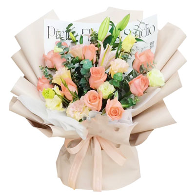 定西11朵粉玫瑰百合，温暖与甜蜜
